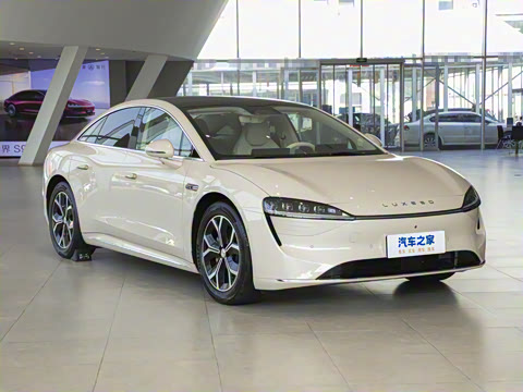 2025�� 705km Pro