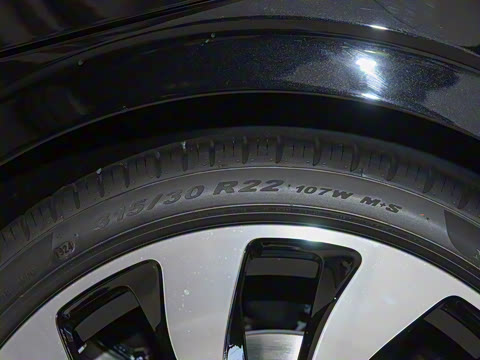 2024�� 4.0T V8 Mulliner