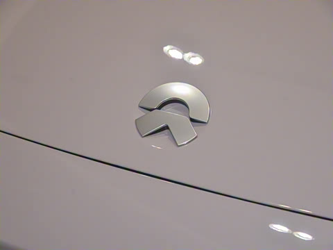 2025�� 75kWh Touring