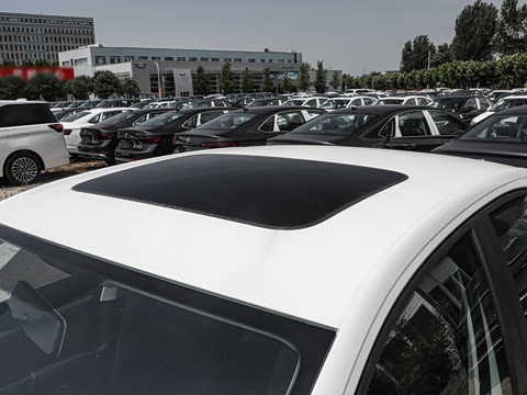 2025�� �Ŀ� 200TSI DSG����PRO��