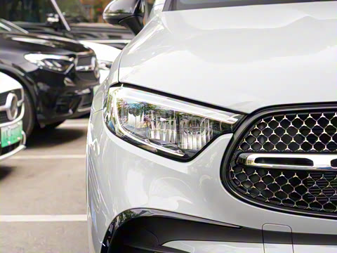 2025�� GLC 300 4MATIC ����SUV