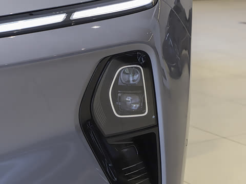 2025�� 102kWh ǩ����