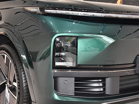 2025�� Pro ���ܻ��°�