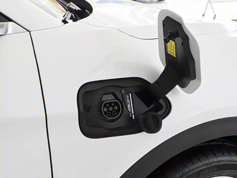 2025�� 688MAX 160kW