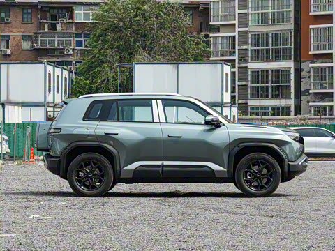 2025�� 501KM ����Pro��