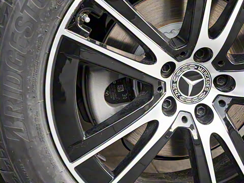 2025�� �Ŀ� GLC 260 L 4MATIC ������