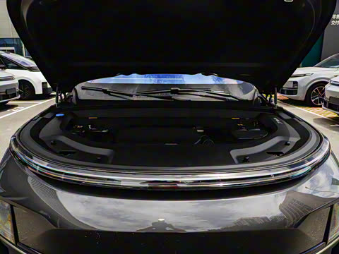 2025�� Ultra ���ܻ��°�