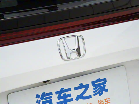 2025�� HATCHBACK 240TURBO �ֶ��ھ���