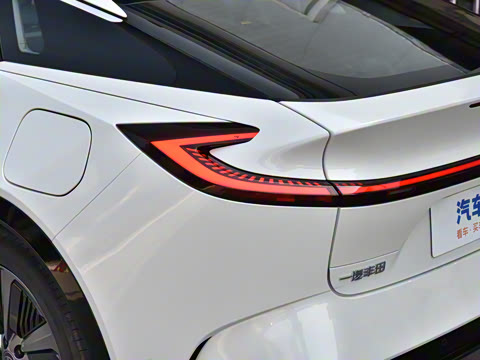 2025�� 550 PRO���а�