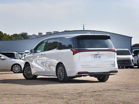 2025�� 2.0T ����������