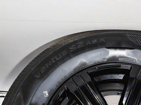 2025�� 2.0T ������