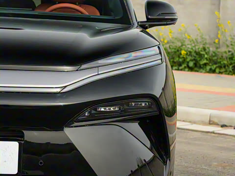 2025�� DM 215KM�����״��콢��