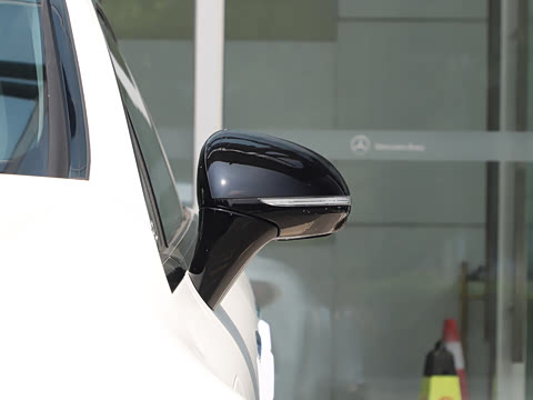 2022�� AMG EQS 53 4MATIC+