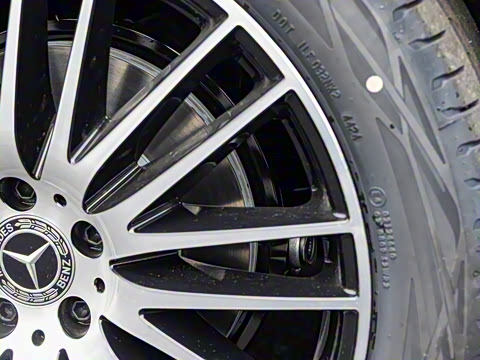 2025�� �Ŀ� GLC 300 L 4MATIC ������ 5��