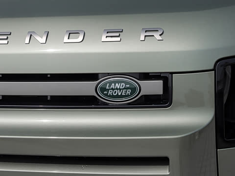 2023�� 110 3.0T P400 X-DYNAMIC HSE