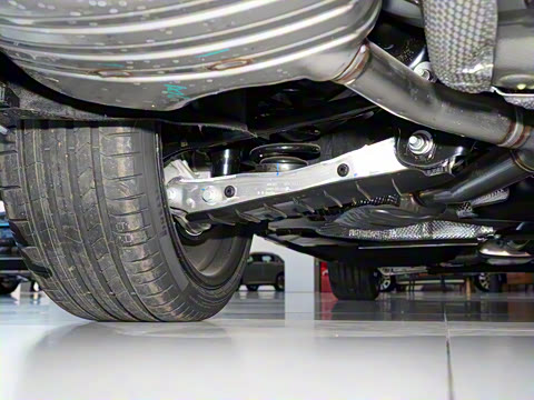 2025�� 200���������� 40 TFSI ����������