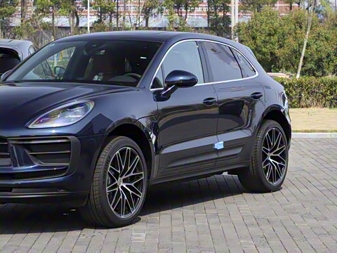 2022�� Macan 2.0T