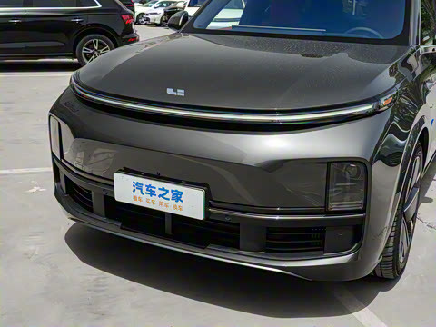 2025�� Ultra ���ܻ��°�