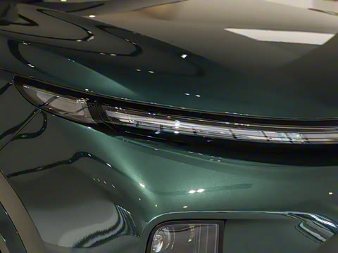 2025�� Ultra ���ܻ��°�