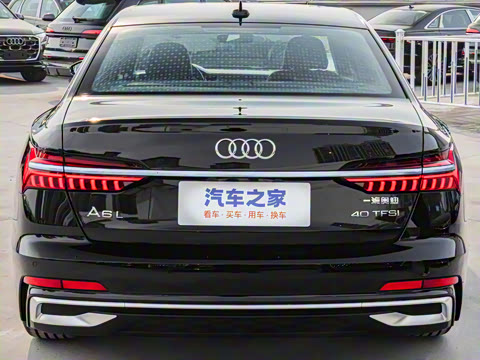 2025�� 40 TFSI ����������