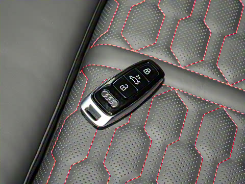 2025�� RS 7 4.0T Sportback performance