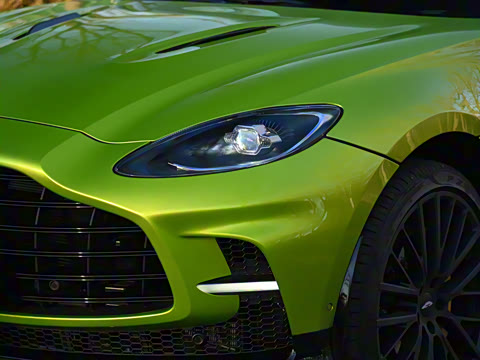 2024�� 4.0T V8 707