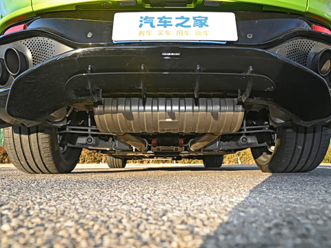 2024�� 4.0T V8 707