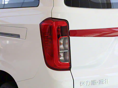 2025�� 1.5L �����Ϳͳ�(������)7��