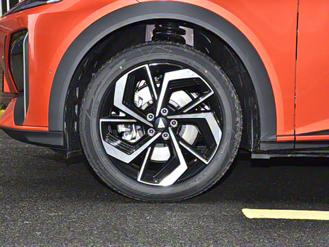 2025�� 215Max ��ΪǬ���Ǽ�ADS SE���̰�