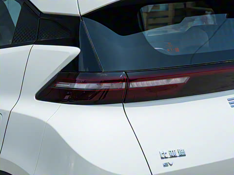 2025�� �Ǽݰ� 405km ���ڰ�