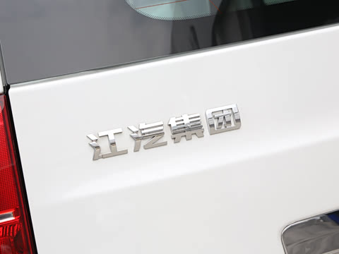 2023�� PLUS 1.8L 7/8�����ʰ�CNG