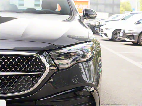 2025�� �Ŀ� E 300 ʱ�����˶���