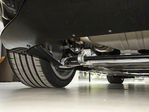 2025�� 4.0T V8 Coupe