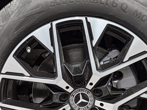 2025�� �Ŀ� GLC 260 L 4MATIC ������