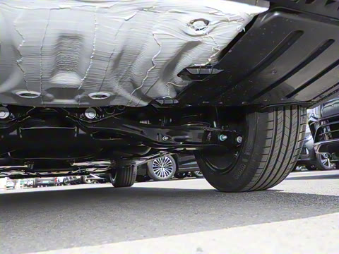 2025�� �Ŀ� 300TSI DSG׿Խ��