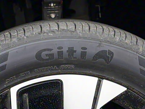 2025�� DM 215KM�����״��콢��