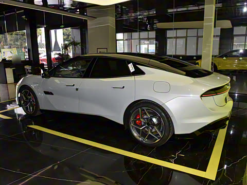 2025�� 600 ������