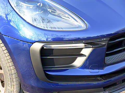 2022�� Macan 2.0T