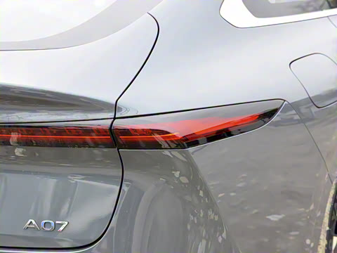 2025�� �������̰� 140��Ӣ��