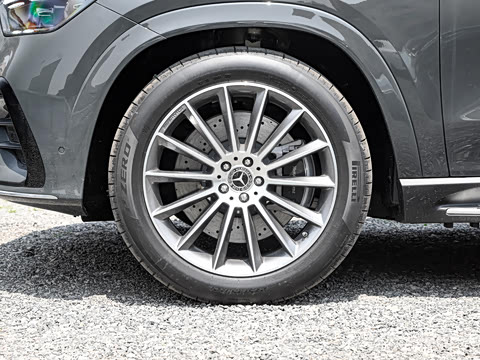 2025�� �Ŀ� GLE 450 4MATIC ������