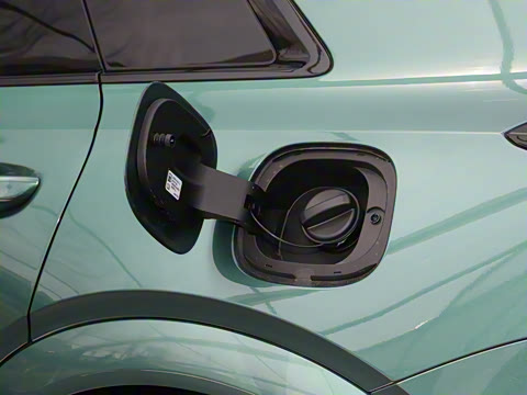 2025�� 2.0T ������