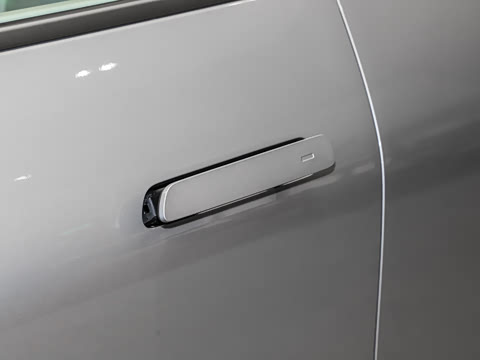 2025�� Ultra ���ܻ��°�