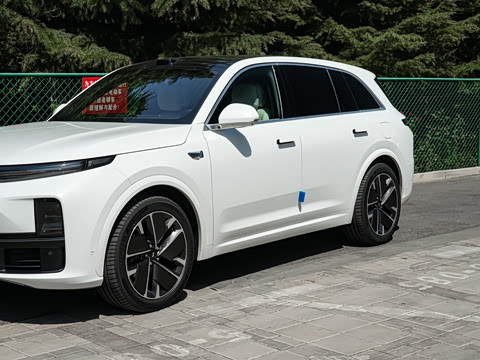 2025�� Max ���ܻ��°�