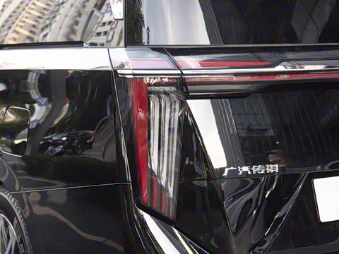 2025�� Ǭ��ϵ�� Ultra ͷ�Ȳ�