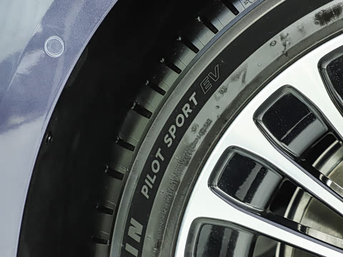 2025�� ���� Ultra