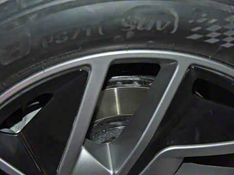 2020�� 520 U��������