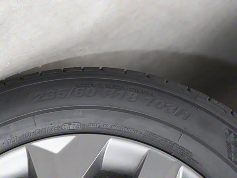 2025�� 2.0T �������������