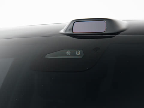 2025�� Ǭ�� UItra 6��