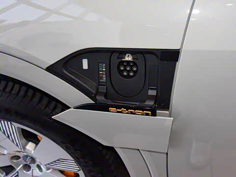 2019�� 55 quattro ʱ����