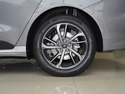 2025�� 1.5T EcoBoost E �춯 ������